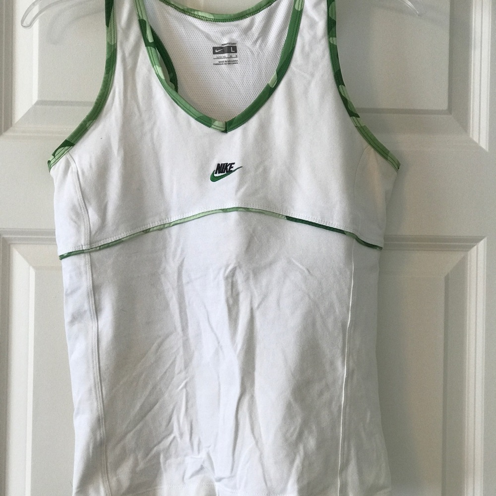 Nike workout top